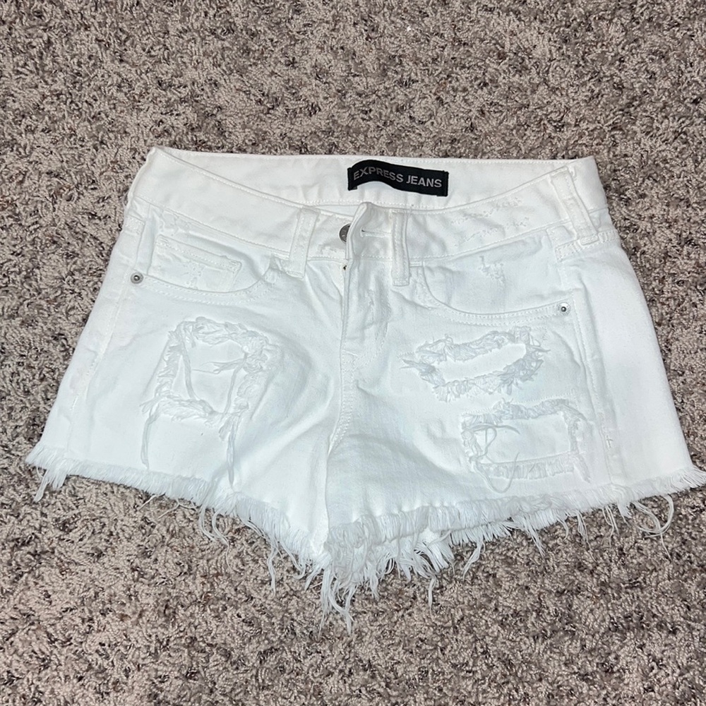 White Express shorts - size 00